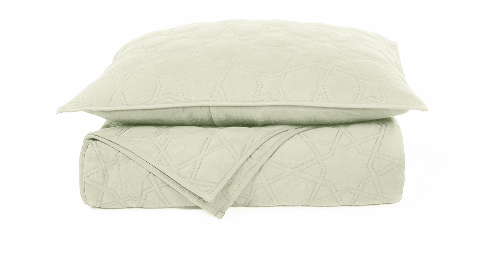 Throw blankets - Shaped Bed Cover - L'APPARTEMENT