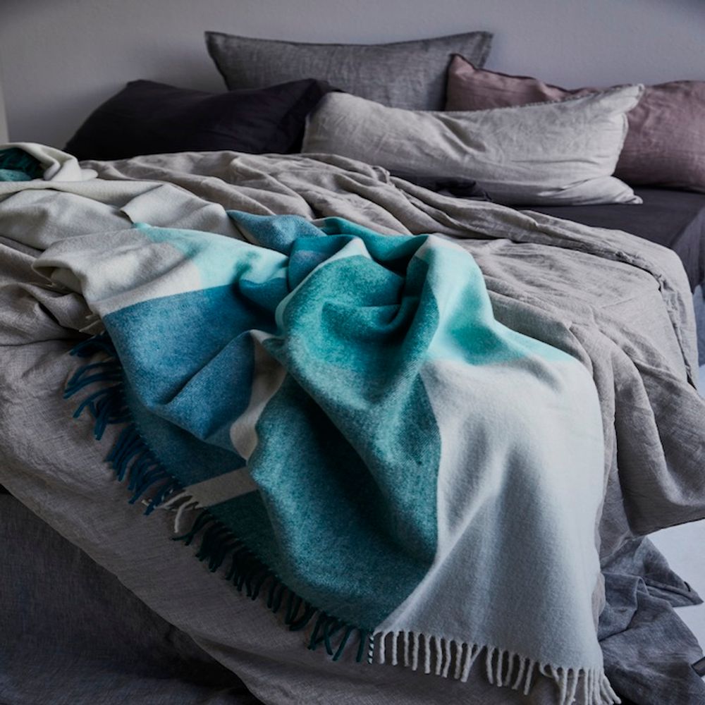 Throw blankets - Double Cross Merino Wool Throw - WAVERLEY MILLS