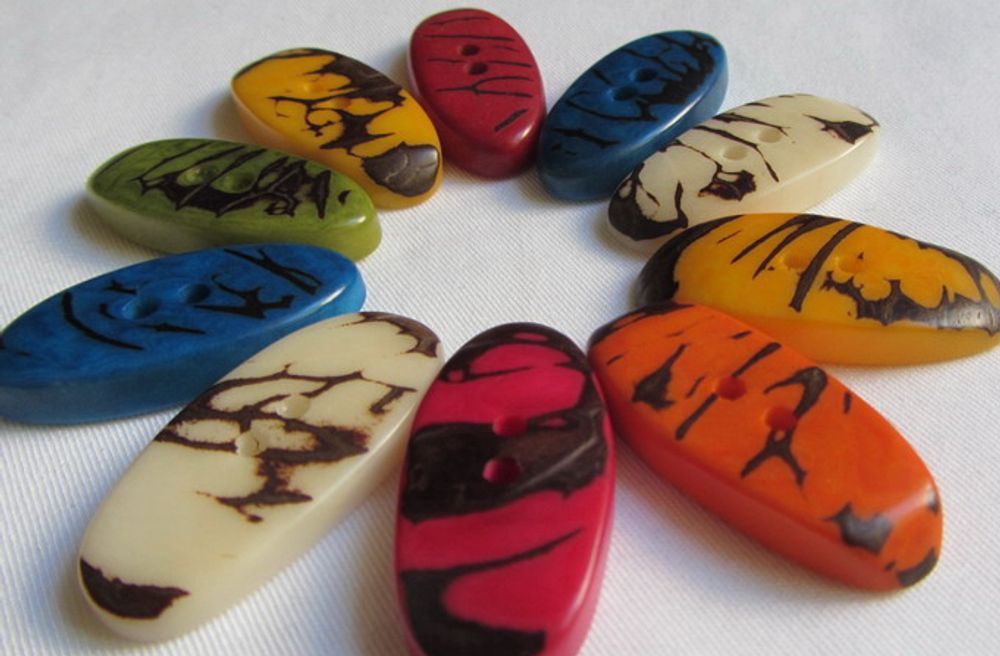 Quincaillerie d'art - Boutons zébrés en ivoire végétal-Tagua - TIERRATAGUA & CREATIERRA