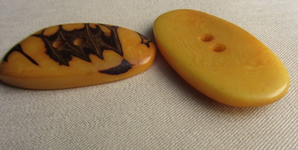 Quincaillerie d'art - Boutons zébrés en ivoire végétal-Tagua - TIERRATAGUA & CREATIERRA