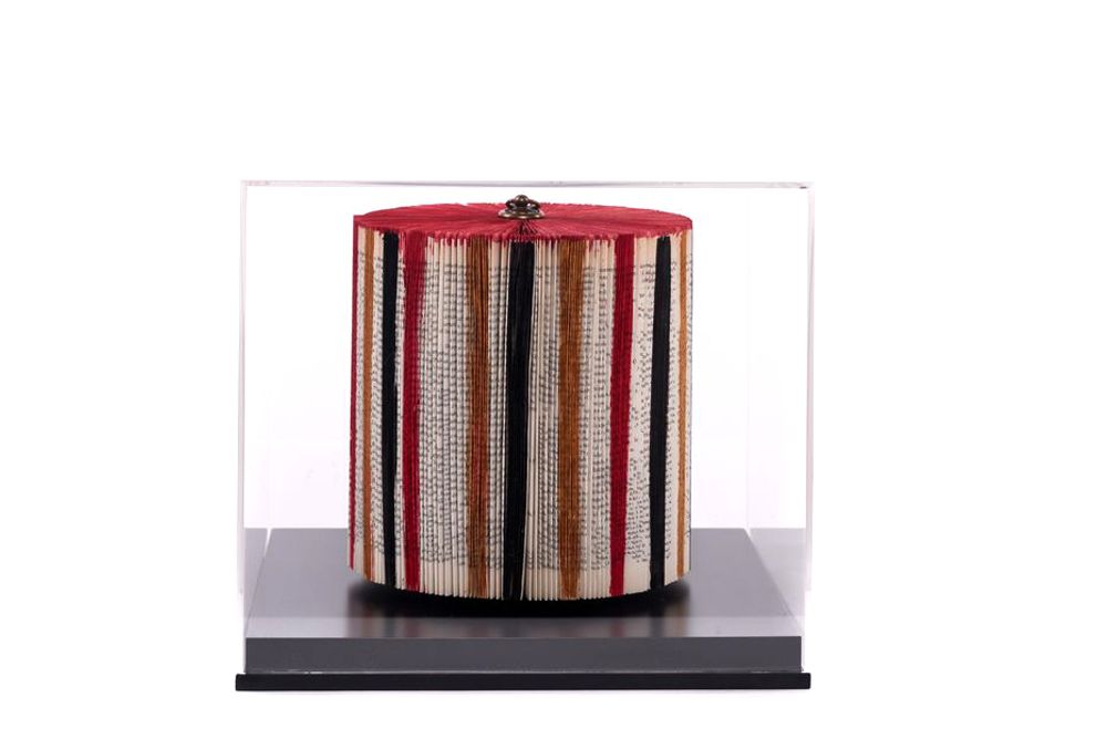 Design objects - Tamburino - Painted Folded Book - CRIZU