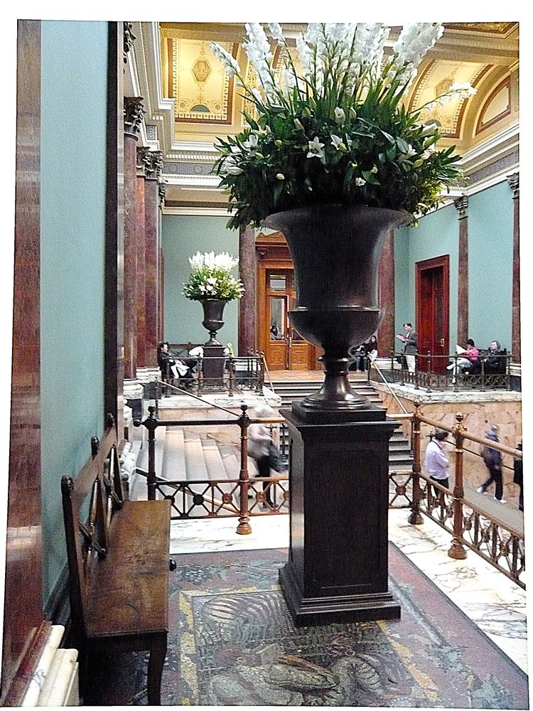 Flower pots - Roman urn - CAPITAL GARDEN PRODUCTS LTD