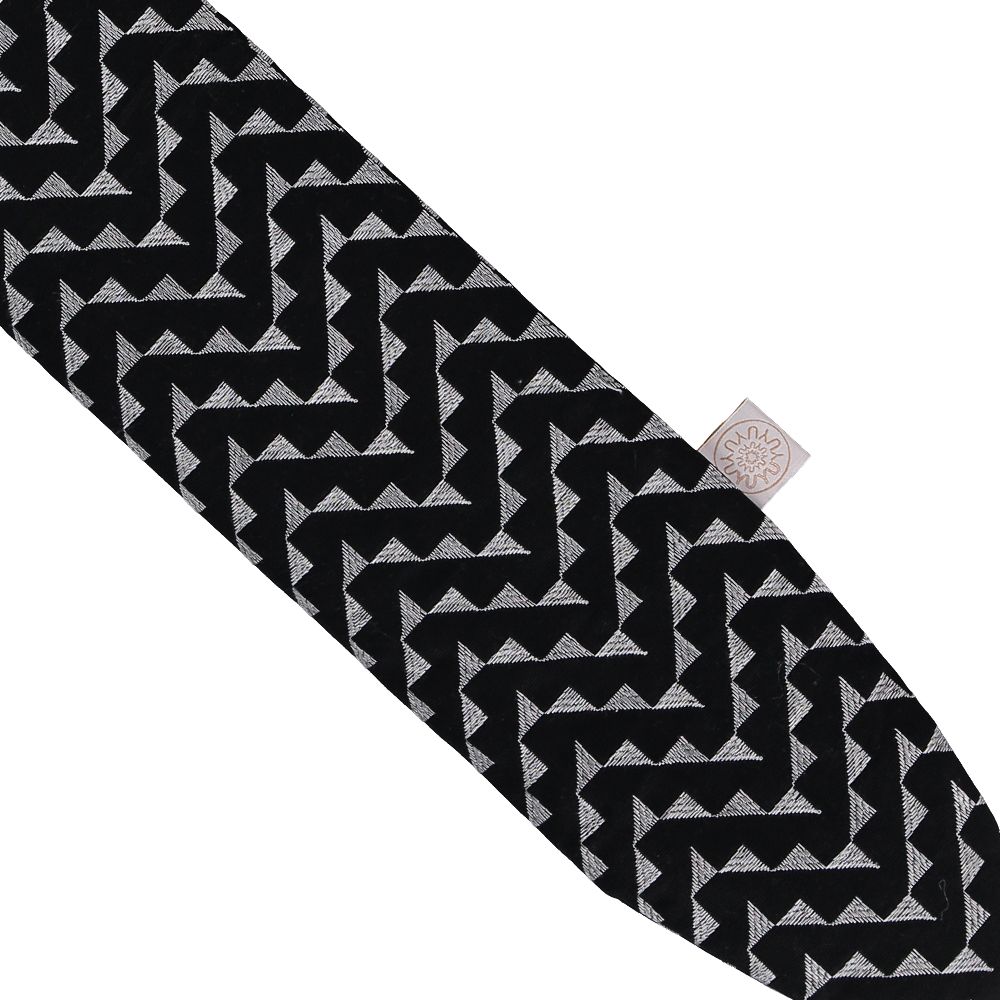 Cadeaux - Accessoire bien-être « Bouteille YuYu » - Chevron (noir) - YUYU BOTTLE