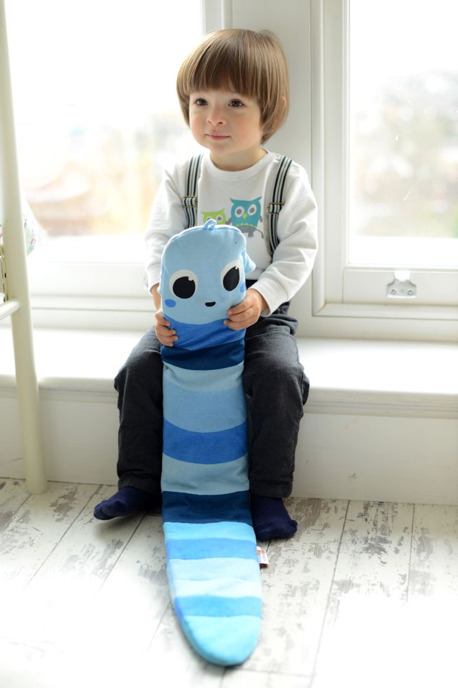 Comforters and pillows - YuYu Bottle - Benjamin the Warm Worm - YUYU BOTTLE