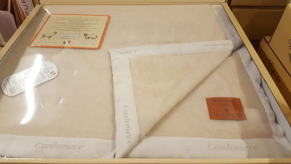 Throw blankets - BLANKET 100% KASHMIR - LOMBARDA TRAPUNTE S.R.L.