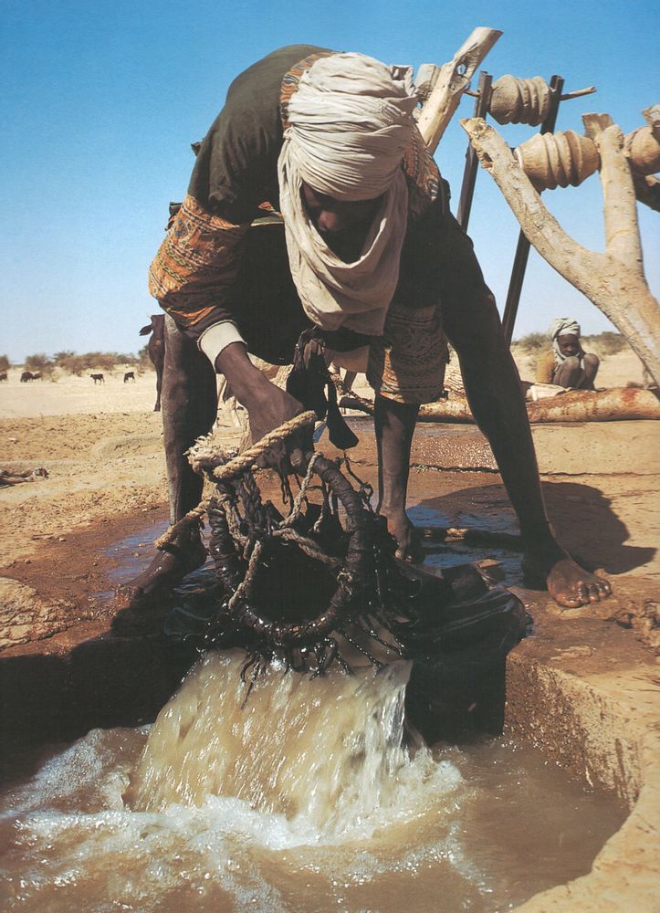 Sculptures, statuettes and miniatures - Accumulation of Tuareg pulleys - Niger - KANEM