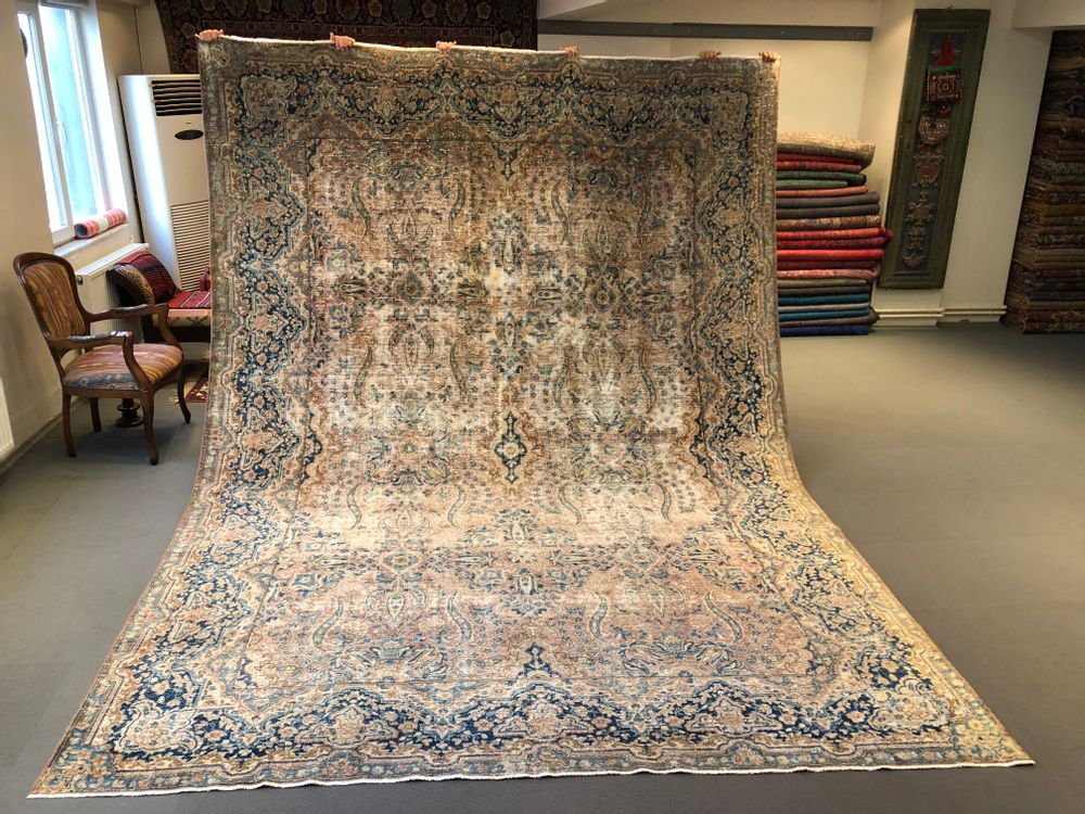 Unique pieces - BİG SİZE CARPETS/TAPİS - ASLAN HALI LTD STİ