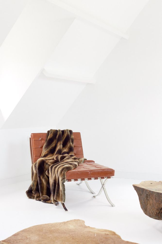 Coussins - Plaid en vraie fausse fourrure Sobek - HENRY D'ELKIN