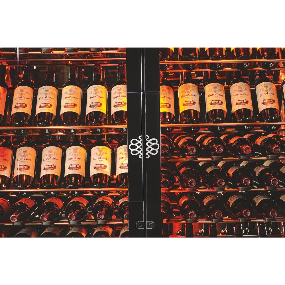 Armoires - SHOWCAVE. - EUROCAVE