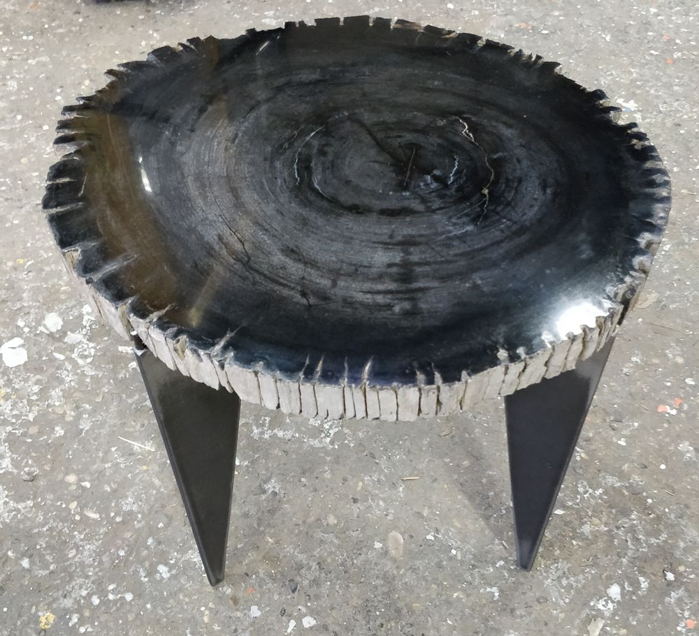 Assises pour bureau - repose-pieds en métal - WILD-HERITAGE.COM