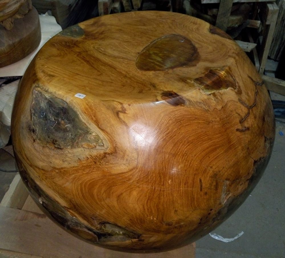 Assises pour bureau - Tabouret en résine et bois. - WILD-HERITAGE.COM
