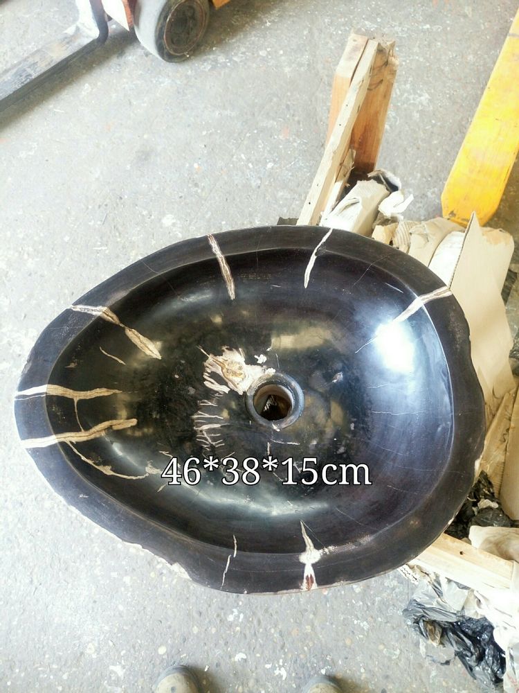 Faucets - Petrified wood basin - WILD-HERITAGE.COM