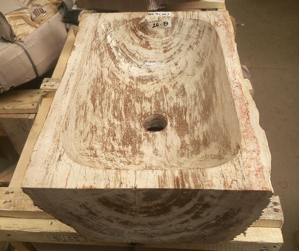 Faucets - Petrified wood basin - WILD-HERITAGE.COM