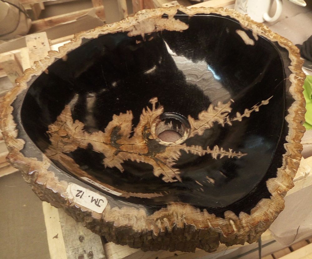 Faucets - Petrified wood basin - WILD-HERITAGE.COM