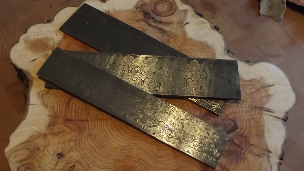 Knives - Damask blade knife - WILD-HERITAGE.COM