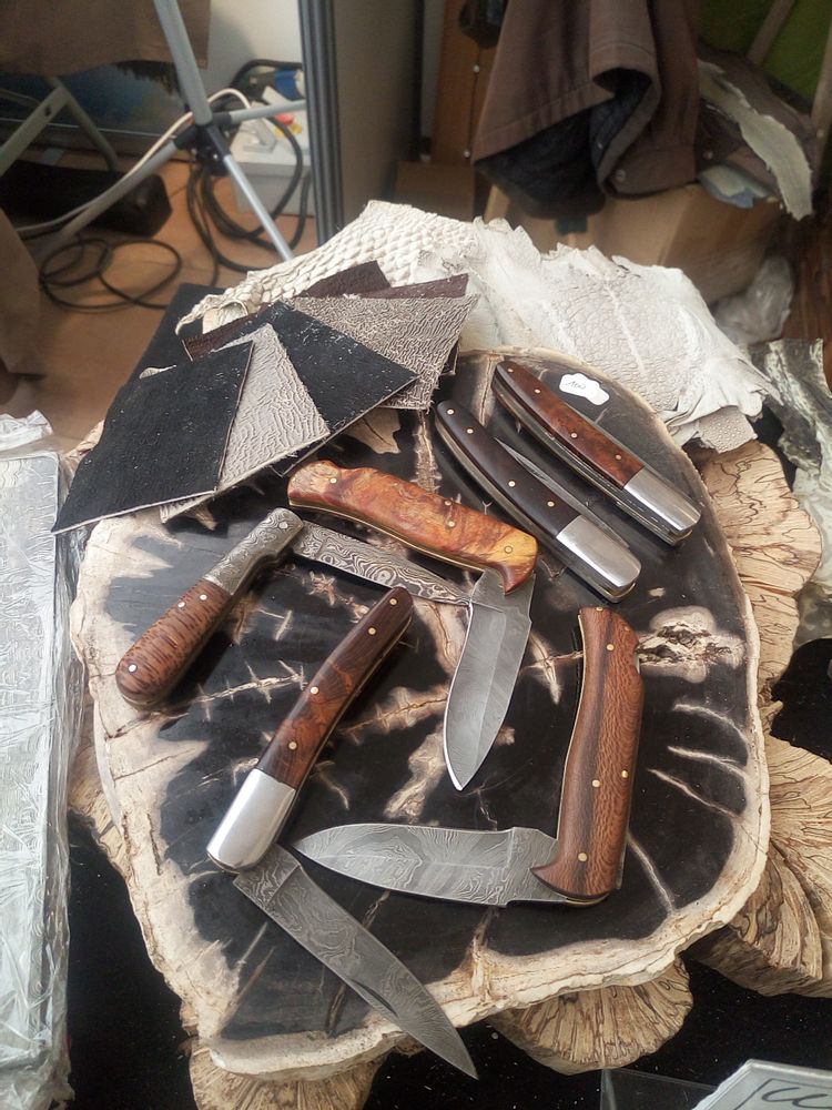 Knives - Damask blade knife - WILD-HERITAGE.COM