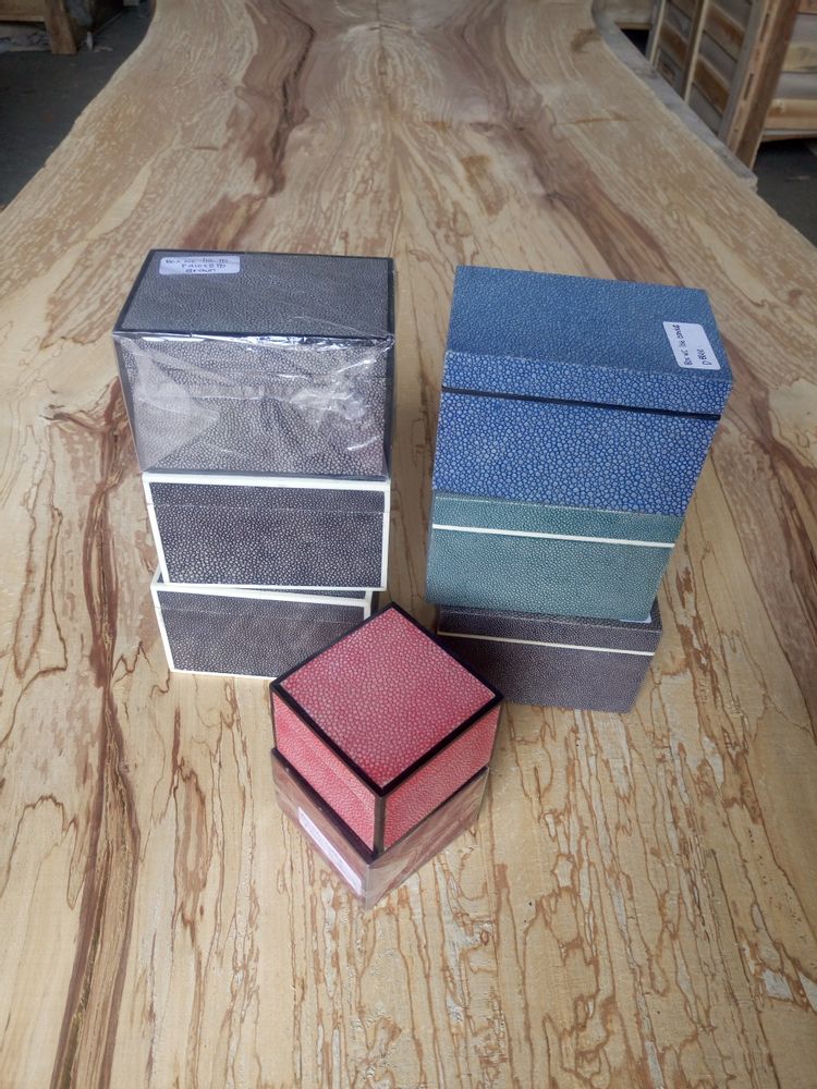 Leather goods - Shagreen accessory - WILD-HERITAGE.COM