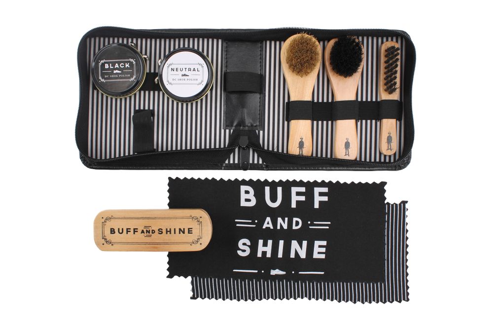 Chaussures - ‘Buff and Shine’, parti de notre collection ‘Dapper Chap’, vous aiderez au cirage de chaussures. - CGB GIFTWARE