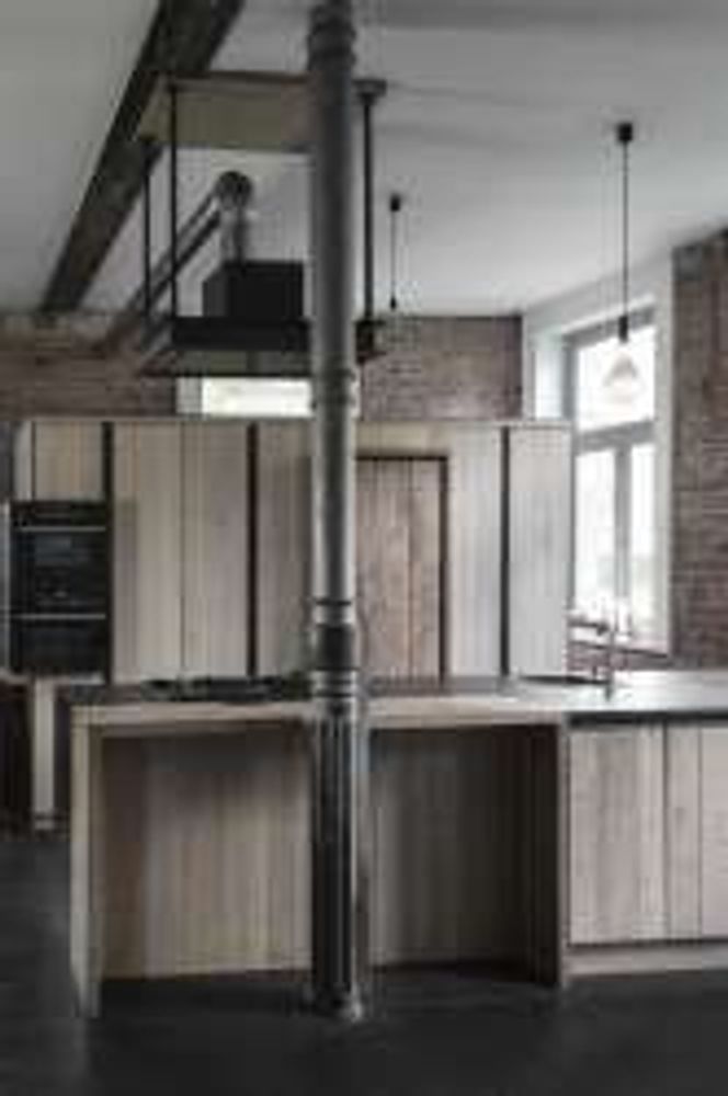 Escaliers - Dr. Vee - DIRK COUSAERT