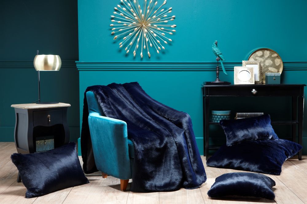 Decorative objects - Luxury Faux Fur throws - MAISON EVELYNE PRELONGE FRANCE