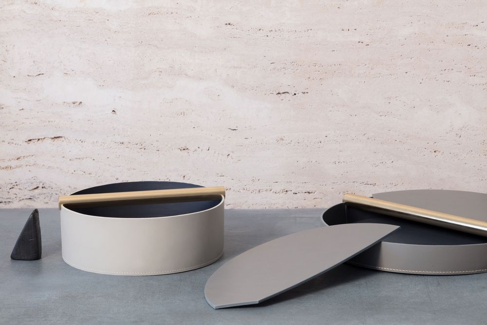 Design objects - Julie Centerpiece Trays and Magazine Holder - LES FEW