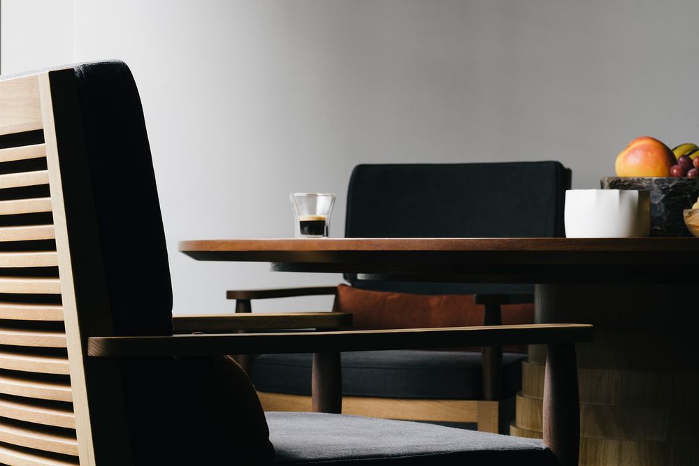 Hotel bedrooms - Ulu Centric Dining Chair - WOHABEING