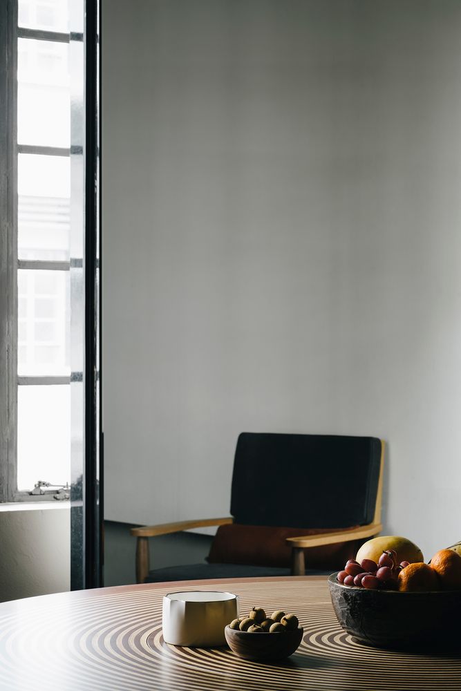 Hotel bedrooms - Ulu Centric Dining Chair - WOHABEING