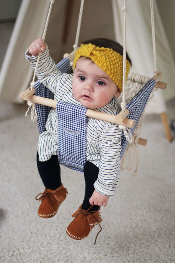 Objets déco enfant - Balançoire vichy marine et macramé beige - APRIL ELEVEN
