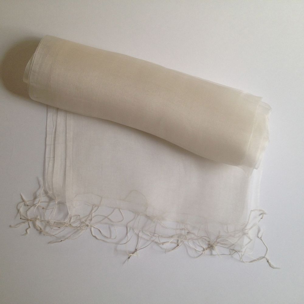 Foulards et écharpes - ÉCHARPE NUAGE DE BŒUF - LOVE LIVES HERE OX.