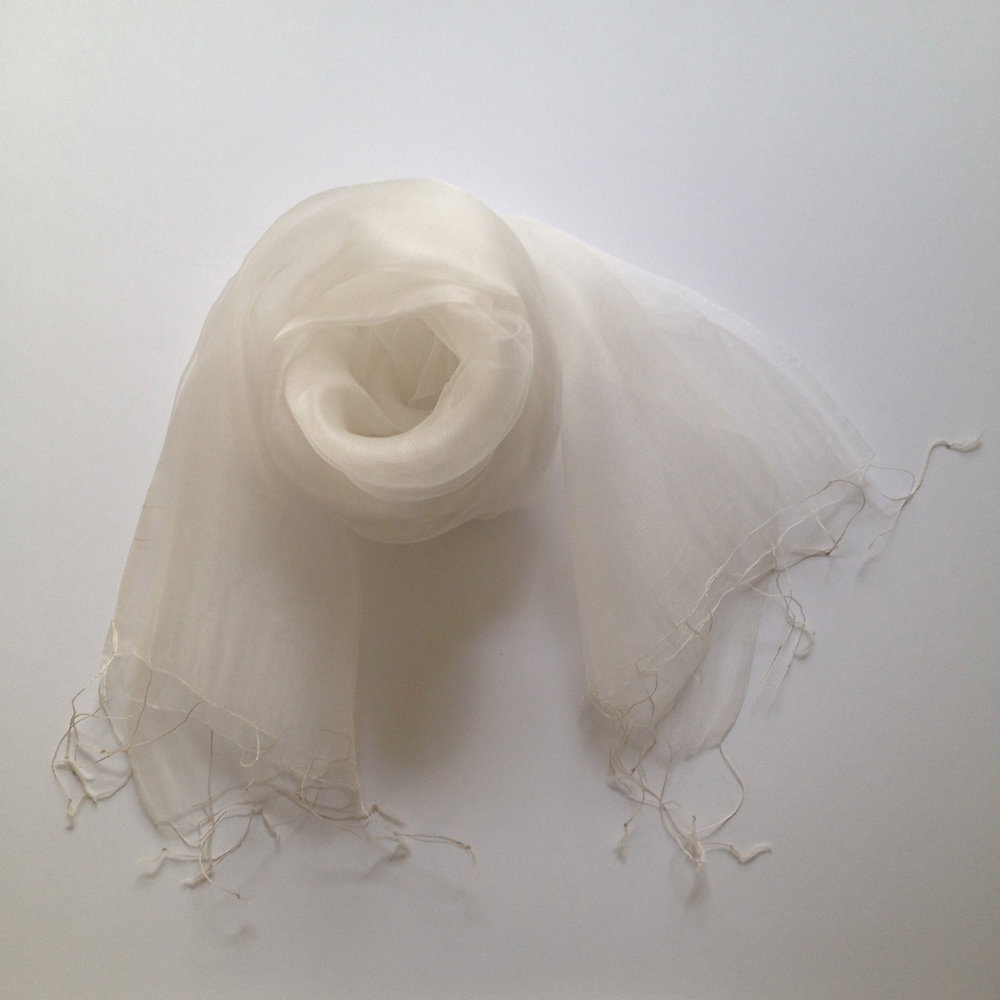 Foulards et écharpes - ÉCHARPE NUAGE DE BŒUF - LOVE LIVES HERE OX.