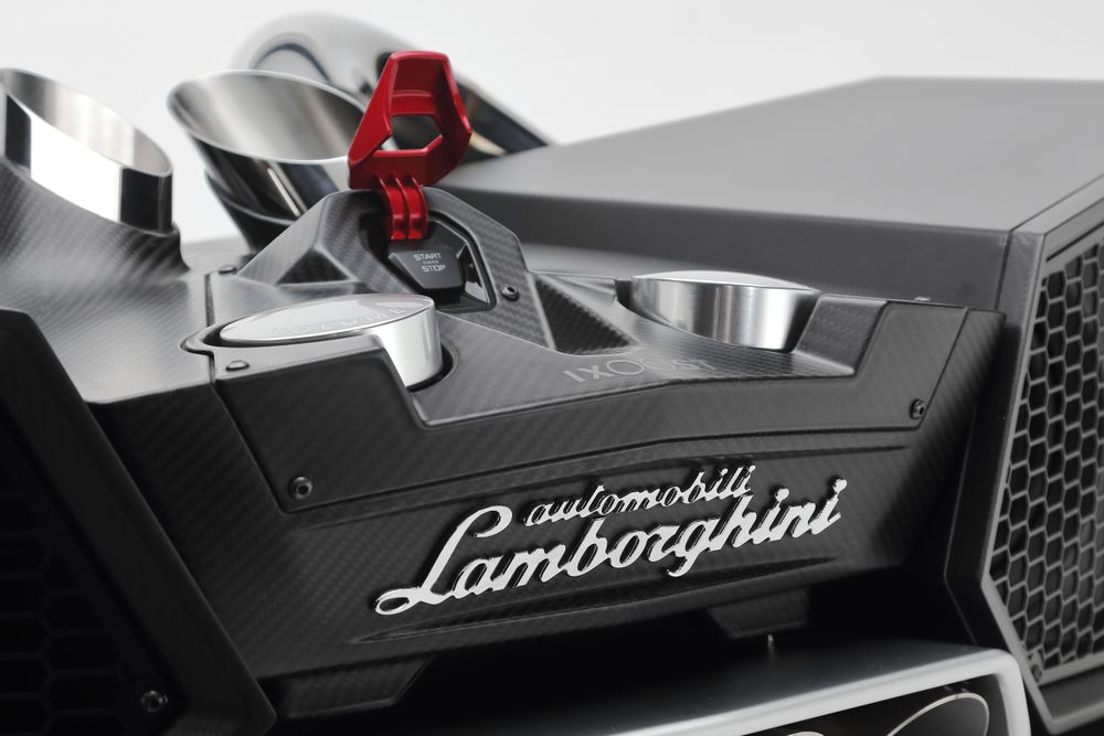 Enceintes et radios - ESAVOX pour Automobili Lamborghini - IXOOST ARTISTIC AUDIO