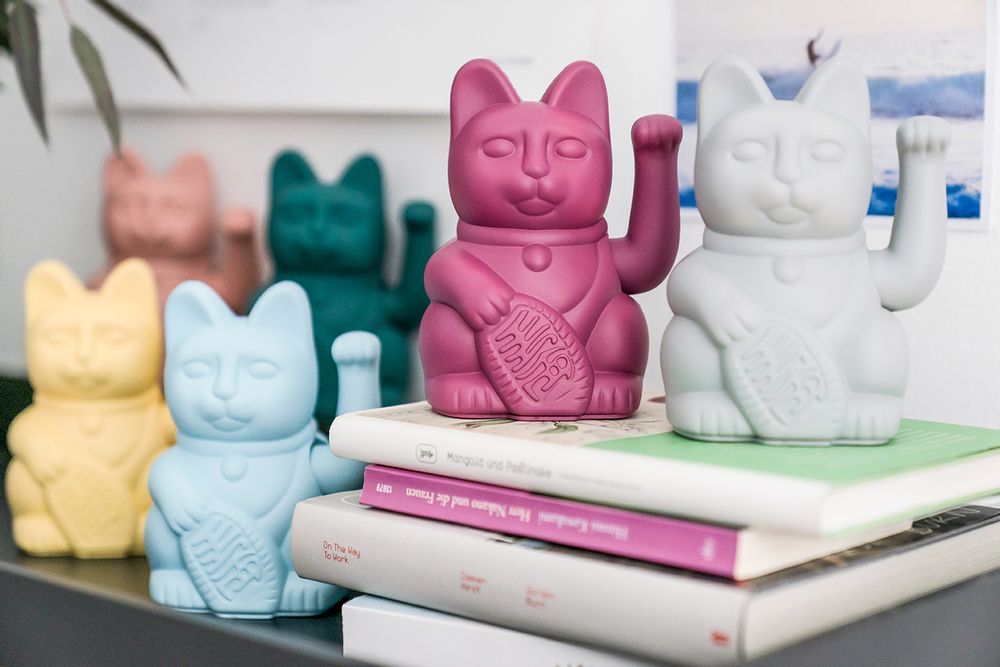 Decorative objects - LUCKY CAT / CHAT PORTE_BONHEUR - DONKEY PRODUCTS