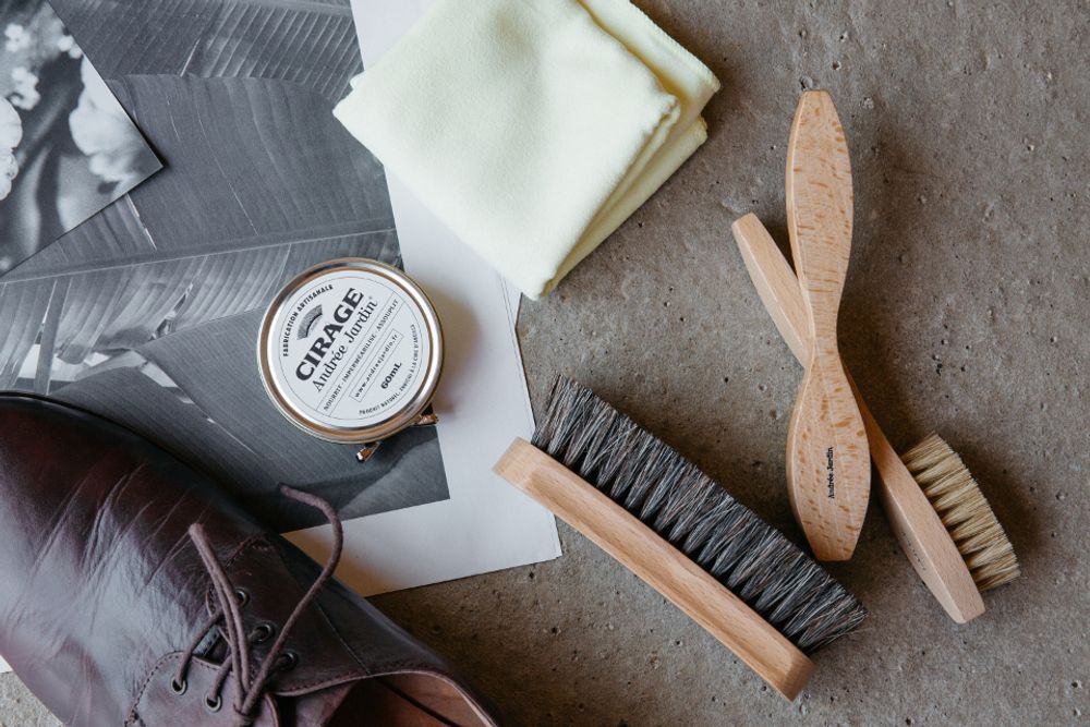 Chaussures - Coffret nécessaire à chaussures et son cirage - ANDREE JARDIN