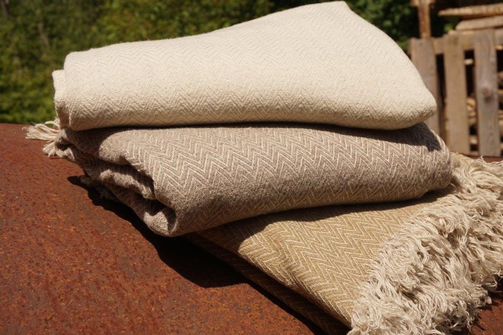 Throw blankets - Linen exclusive blanket - LINAS - LINEN MANUFACTURERS