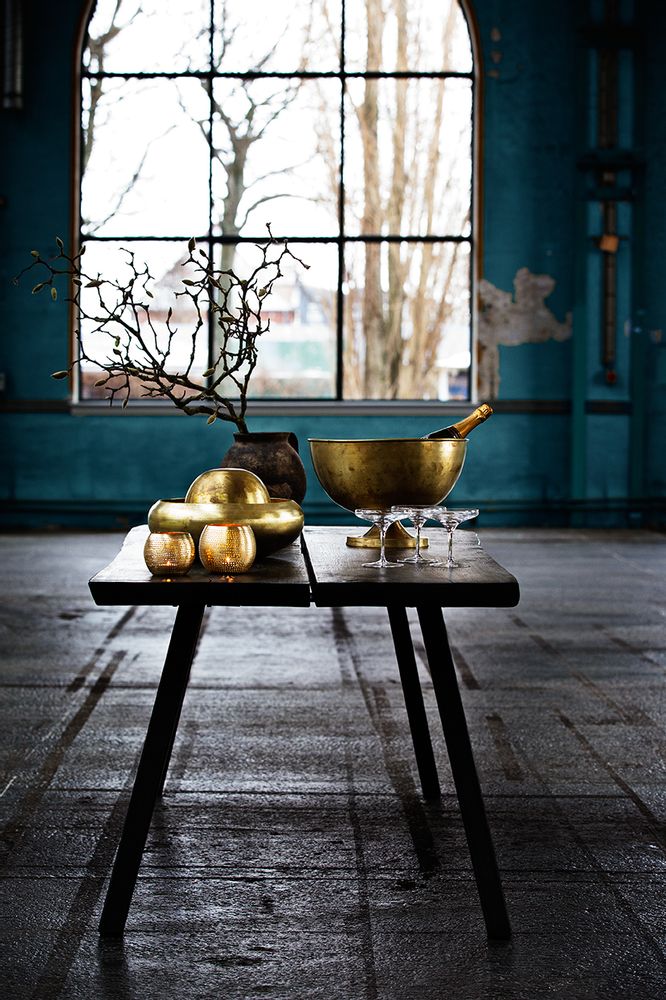 Objets de décoration - Danish design Oak table with handmade brass collection - SIROCCOLIVING APS