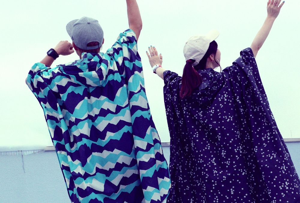 Apparel - PONCHO - MARK'S EUROPE