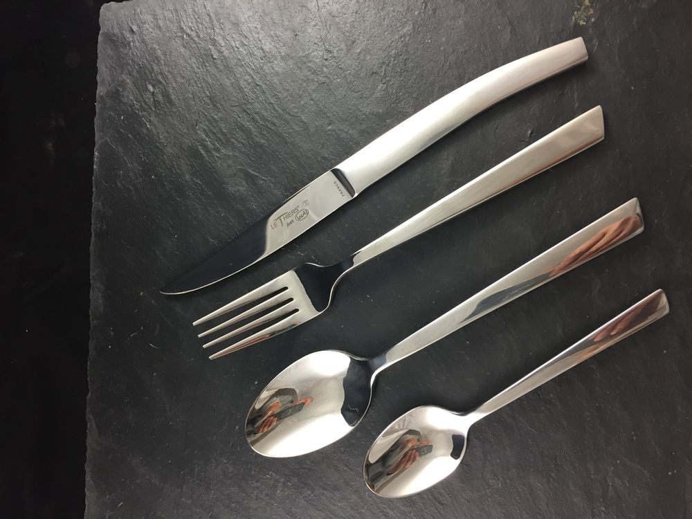 Couteaux - Coffret de 6 couteaux de table LE THIERS par LOCAU en cep de vigne - COUTELLERIE LOCAU