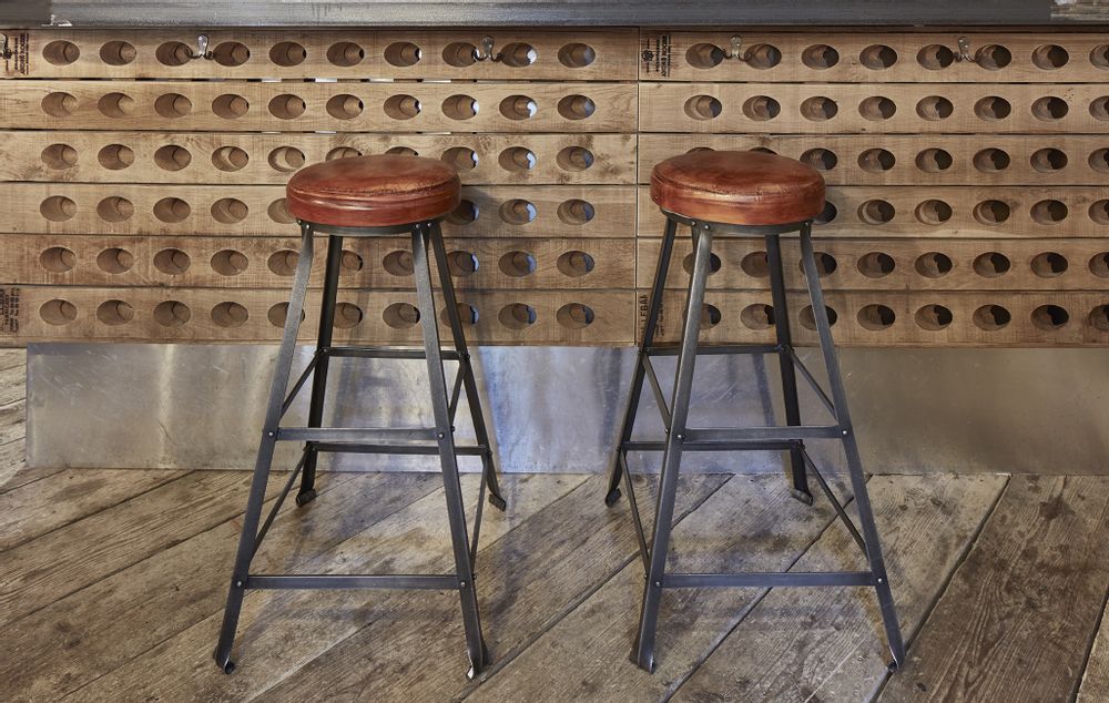 Tabourets - Tall Vintage Real Leather & Metal Work Bar Stool - 32 Inch - INDUSTVILLE