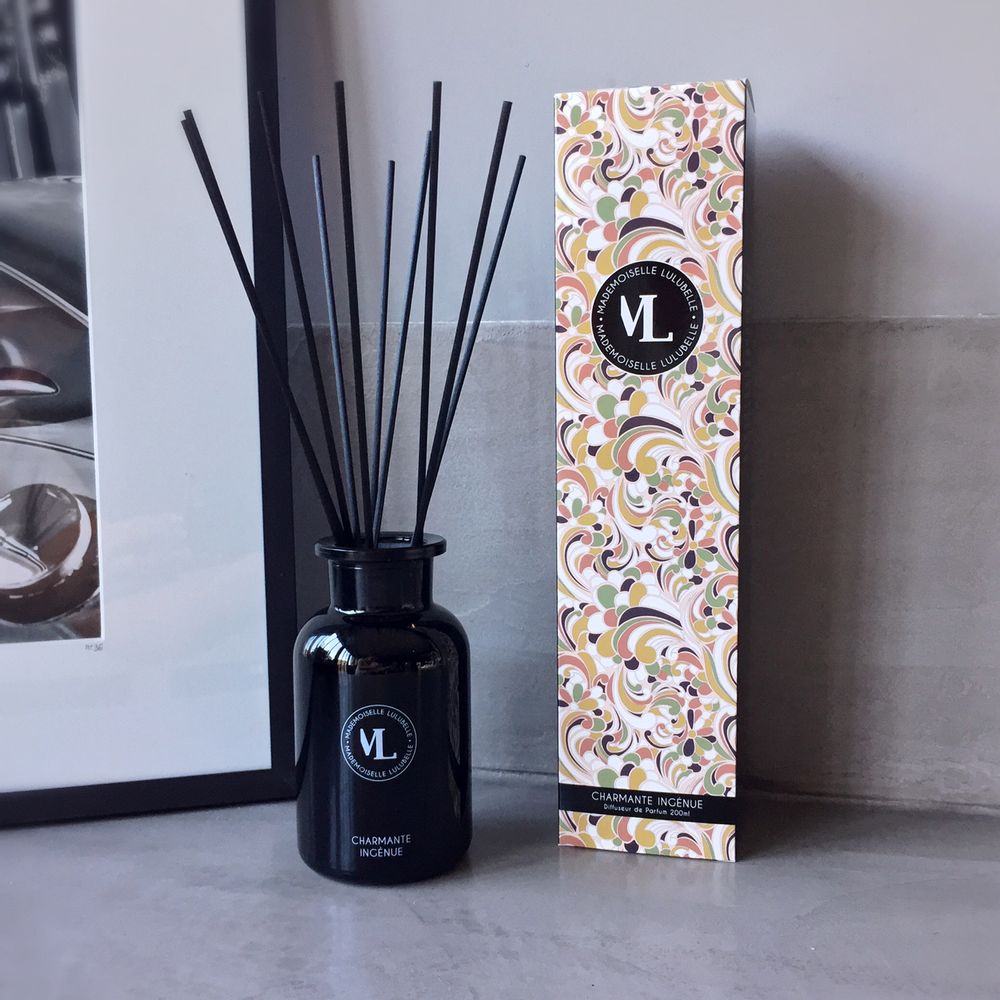 Parfums d'intérieur - Bougie parfumée - Charmante Ingénue - MADEMOISELLE LULUBELLE