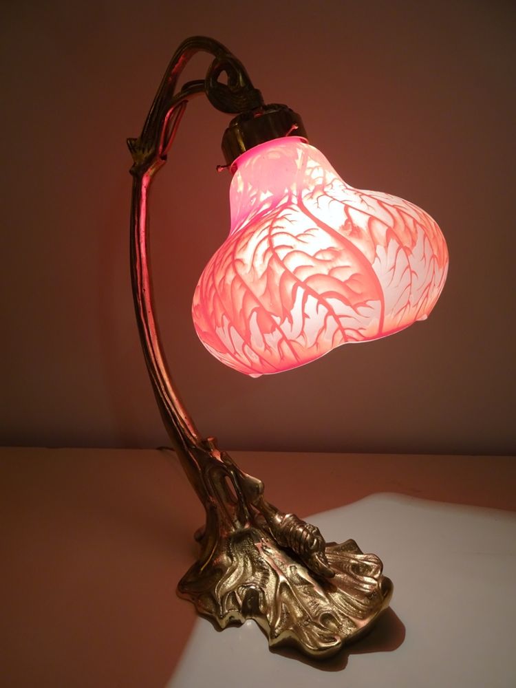 Verre d'art - Lampes style Gallé en verre gravé, Art Nouveau - TIEF