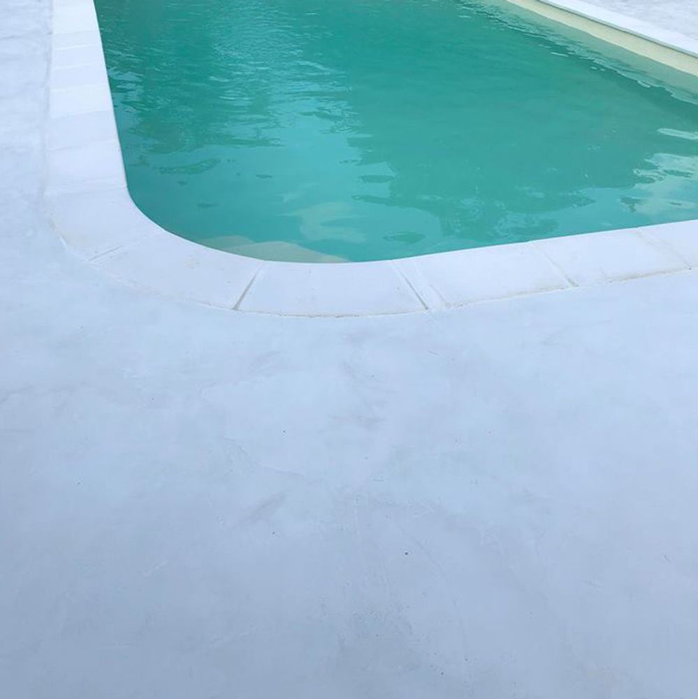 Piscines extérieures - Enduit effet béton ciré Rouviere Collection - ROUVIERE COLLECTION