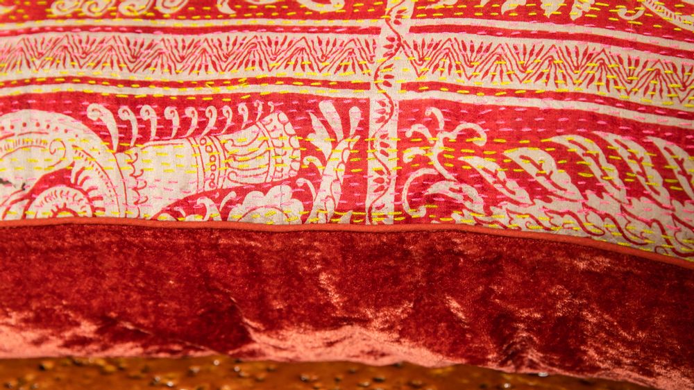 Decorative objects - Cushion cover bi-material velvet and printed silk - LA CABANE DE STELLA