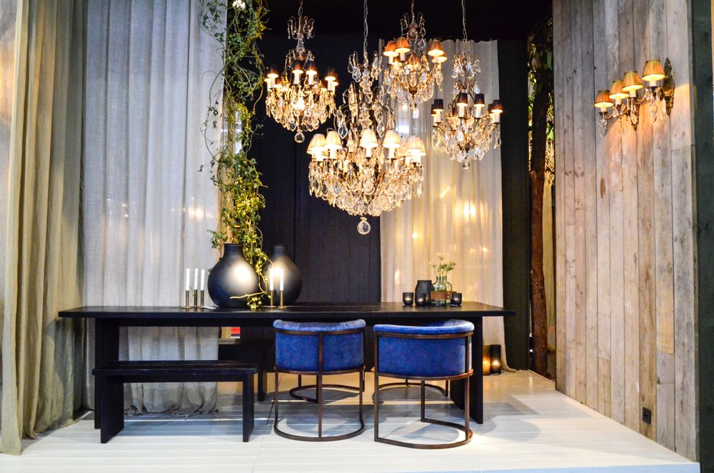Hanging lights - Chandelier Belgium - VIPS AND FRIENDS