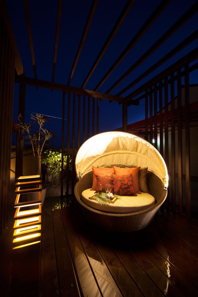 Office design and planning - UP Lamp - DEESAWAT