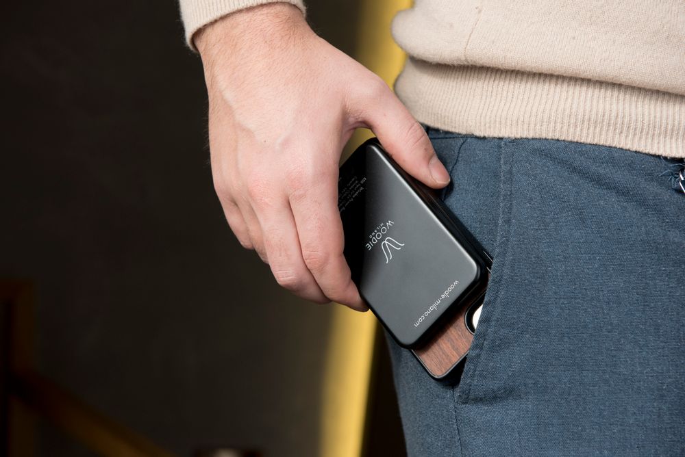 Gifts - Magnetic Wireless Power Bank - WOODIE MILANO