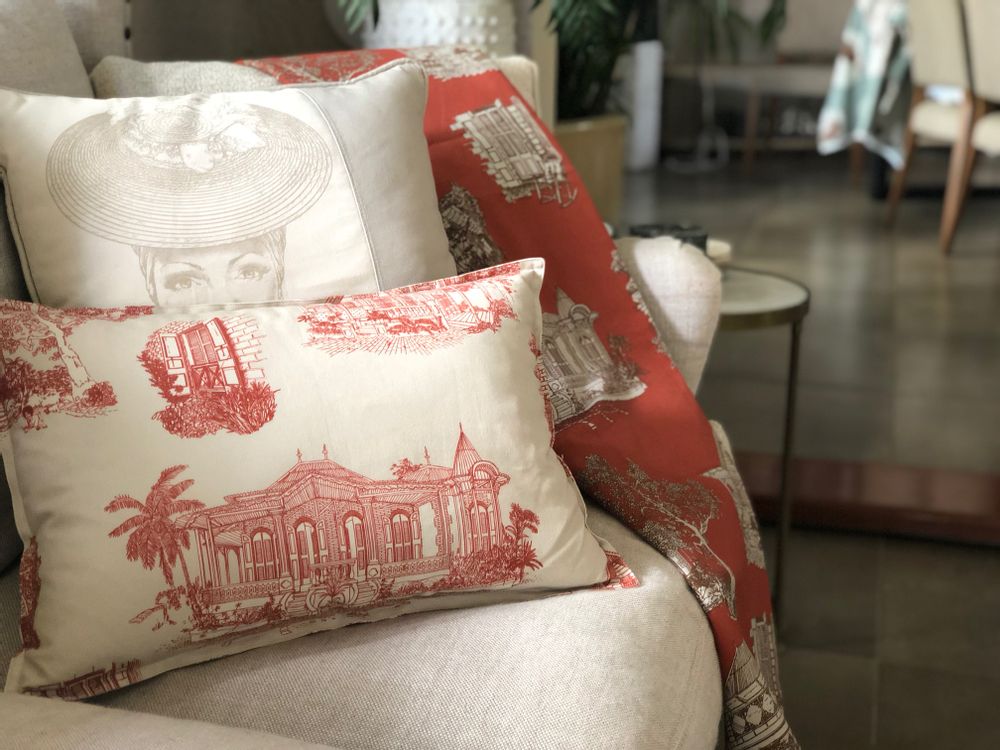 Cushions - UPHOLSTERY FABRICS - CUSHIONS - WALLPAPER - YAËL & VALÉRIE