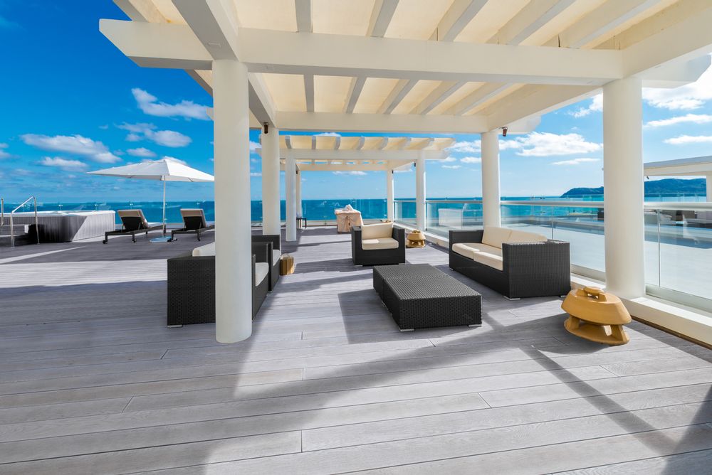 Equipements espace extérieur - Lames de bardage en résine minérale, Board & Batten+ et Shadow Line+, ANSYEARS MILLBOARD - ANSYEARS TERRASSES D'EXCEPTION