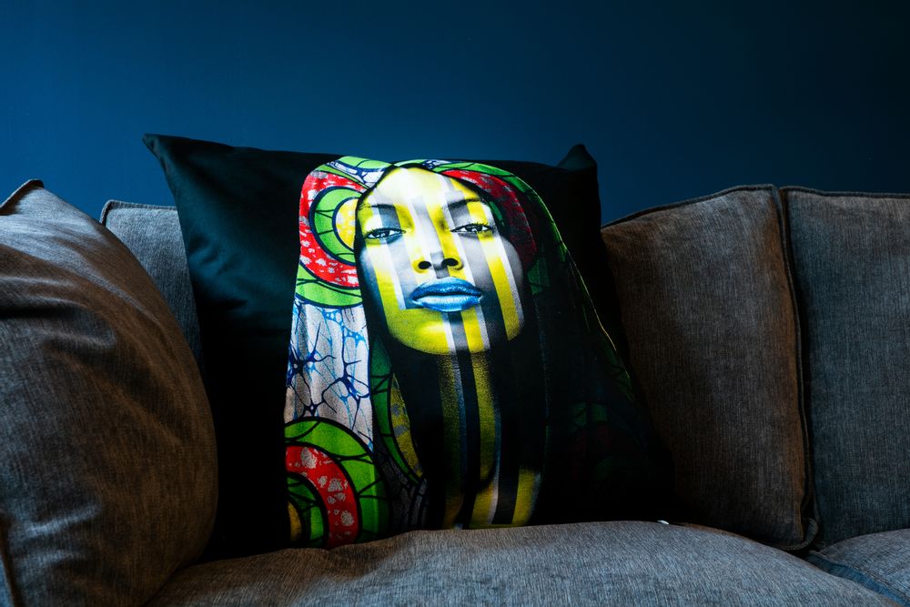 Coussins - Coussin DZIVAGURU BLACK by HUMAN INDIGO - ARTPILO