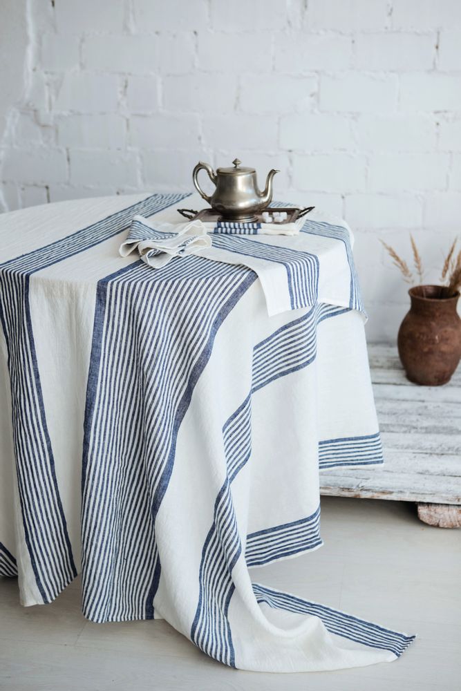 Table cloths - Linen tablecloths - A GRUPE LE LIN DE LITUANIE