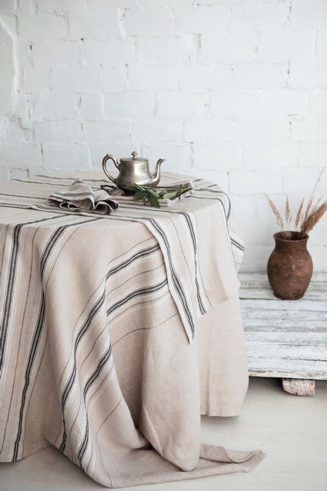 Table cloths - Linen tablecloths - A GRUPE LE LIN DE LITUANIE